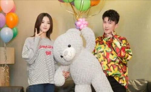 娱乐圈吃瓜主题,揭秘明星们的“吃瓜”往事